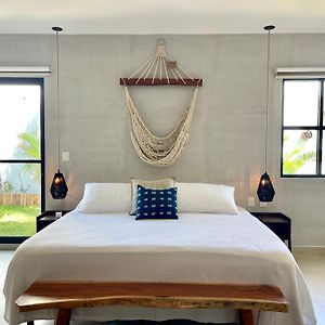 *Casa Aluxes- Guesthouse*
